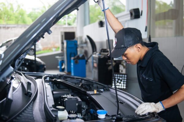 Biaya servis EV vs ICE di Indonesia: seberapa besar selisihnya?