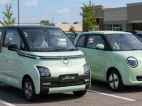 Changan Lumin EV vs Wuling Air EV: duel city car listrik affordable