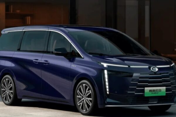 GAC E8, MPV PHEV 7-seater yang siap menantang Serena e-Power sebelum GIIAS