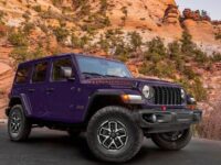 Jeep Wrangler dan Gladiator 2026 resmi diperkenalkan di Indonesia