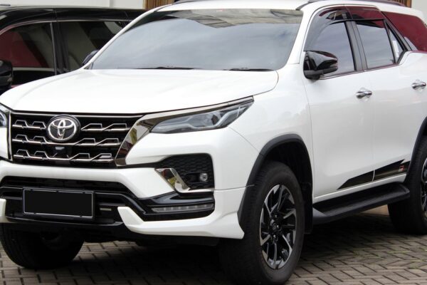 Debut global New Toyota Fortuner hybrid mendekat, Indonesia kapan?