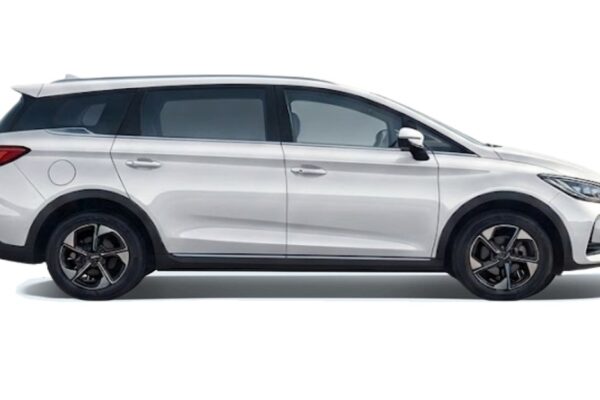 BYD M6 DM produksi lokal Subang, MPV PHEV tujuh penumpang mulai Rp 298 jutaan