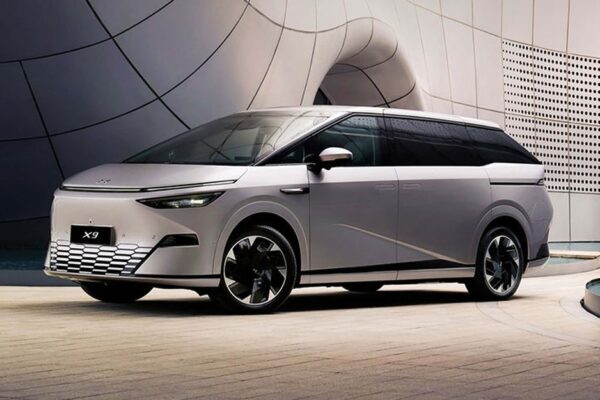 XPENG X9 sabet The Best High MPV EV di OTOMOTIF Award 2026